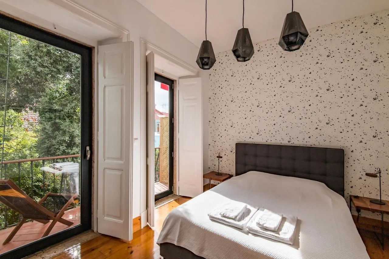 Lost Lisbon :: Avenida House Guest house