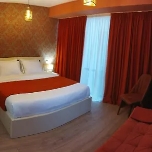 vere-corner-hotel.alltbilisihotels.com/
