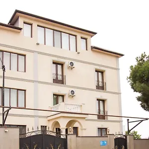 phazisi-hotel.alltbilisihotels.com/